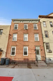 $2,425 | 37 West 19th Street, Unit 3, Weehawken, NJ 07086