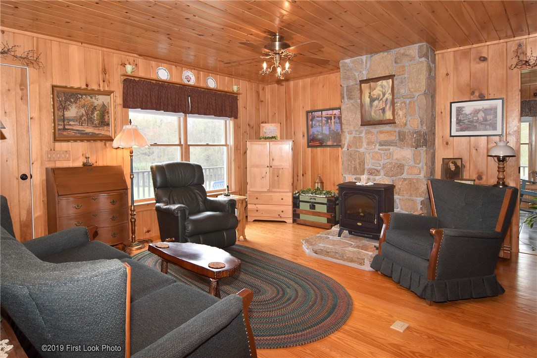 110 South Killingly Road Foster, RI 02825 - Photo 16 of 35 Living room