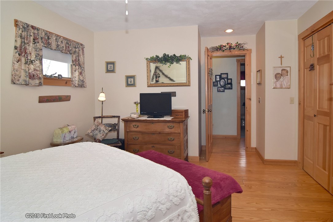 110 South Killingly Road Foster, RI 02825 - Photo 25 of 35