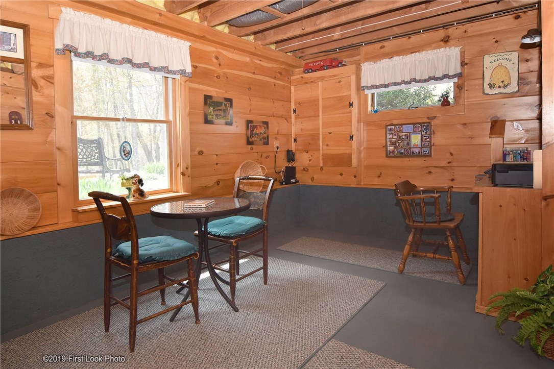 110 South Killingly Road Foster, RI 02825 - Photo 30 of 35 Family room
