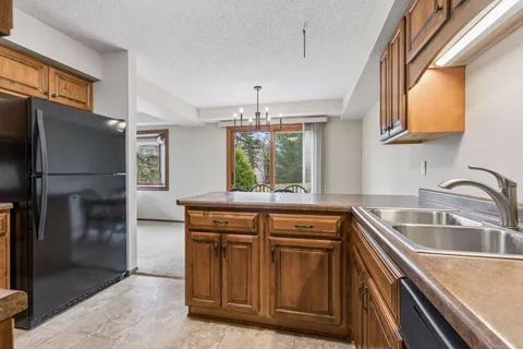 $249,900 | 8425 West 97th Street, Bloomington, MN 55438