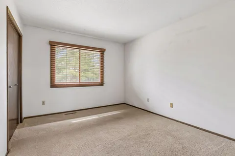 $249,900 | 8425 West 97th Street, Bloomington, MN 55438