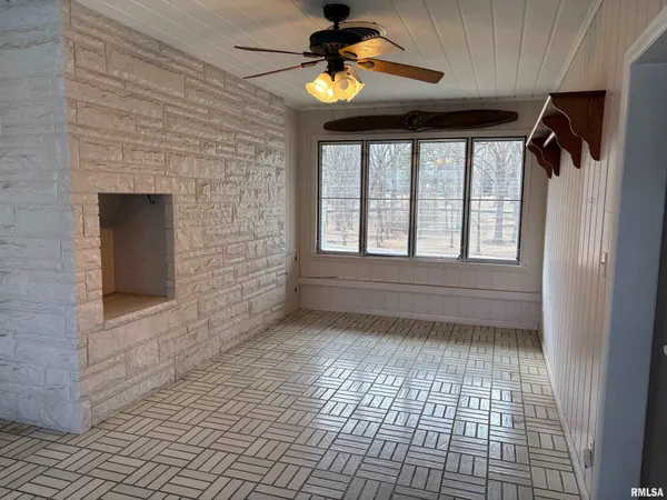 $275,000 | 2 Millwood Manor, Jacksonville, IL 62650