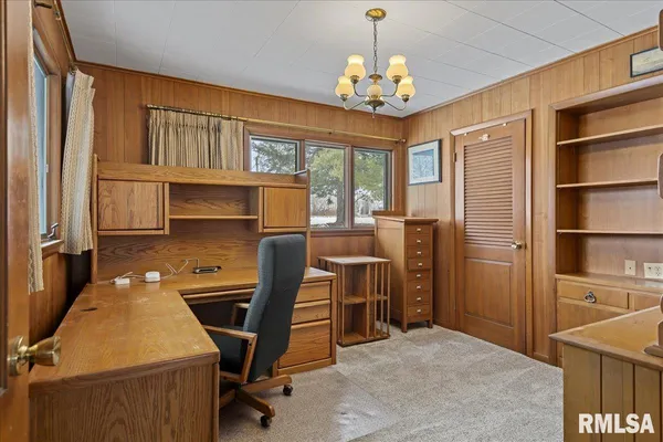 $275,000 | 2 Millwood Manor, Jacksonville, IL 62650