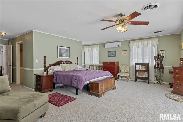 $275,000 | 2 Millwood Manor, Jacksonville, IL 62650