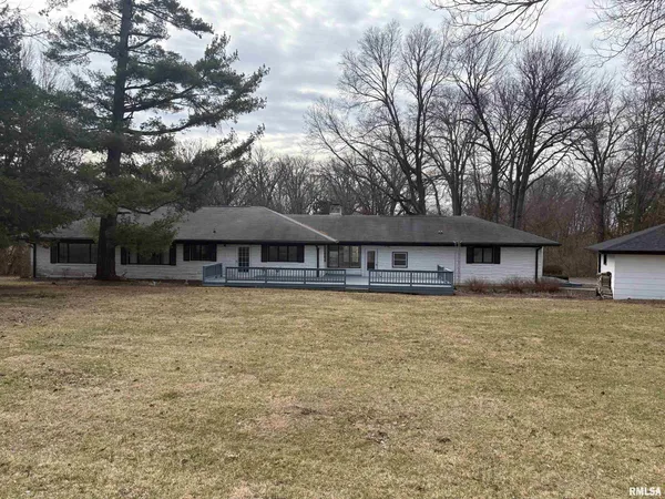 $275,000 | 2 Millwood Manor, Jacksonville, IL 62650