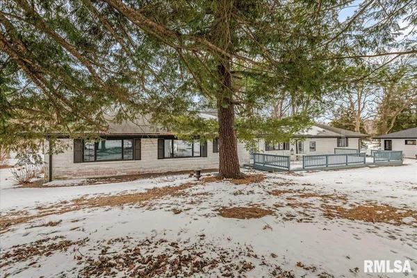 $275,000 | 2 Millwood Manor, Jacksonville, IL 62650