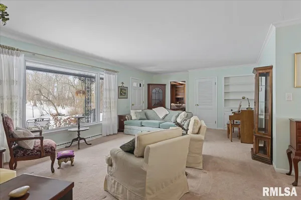 $275,000 | 2 Millwood Manor, Jacksonville, IL 62650