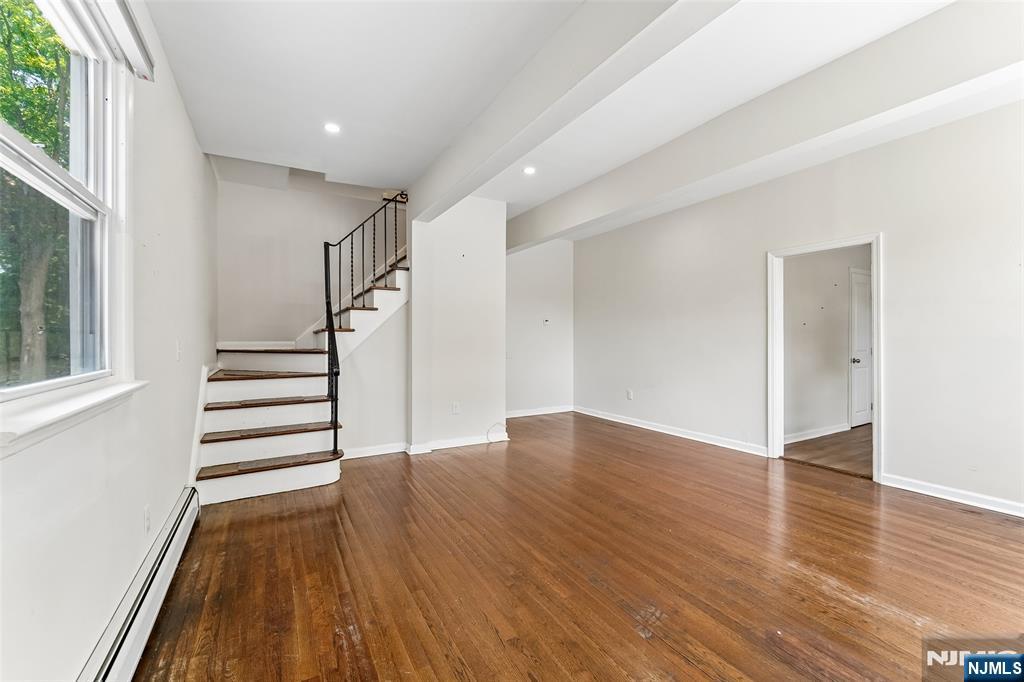 42 West Ridgewood Avenue Paramus, NJ 07652 - Photo 2 of 13