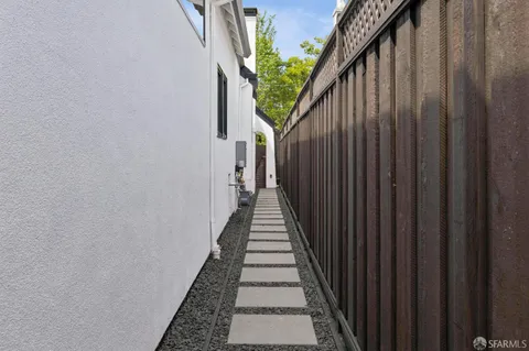 $3,195,000 | 1121 Summer Avenue, Burlingame, CA 94010