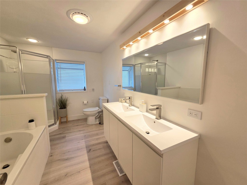 1164 Reynolds Road Johnson City, NY 13790 - Photo 14 of 29 Gallery Image 14