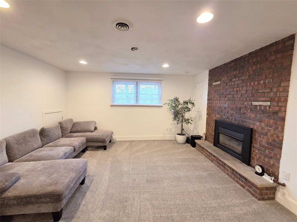 1164 Reynolds Road Johnson City, NY 13790 - Photo 19 of 29 Gallery Image 19
