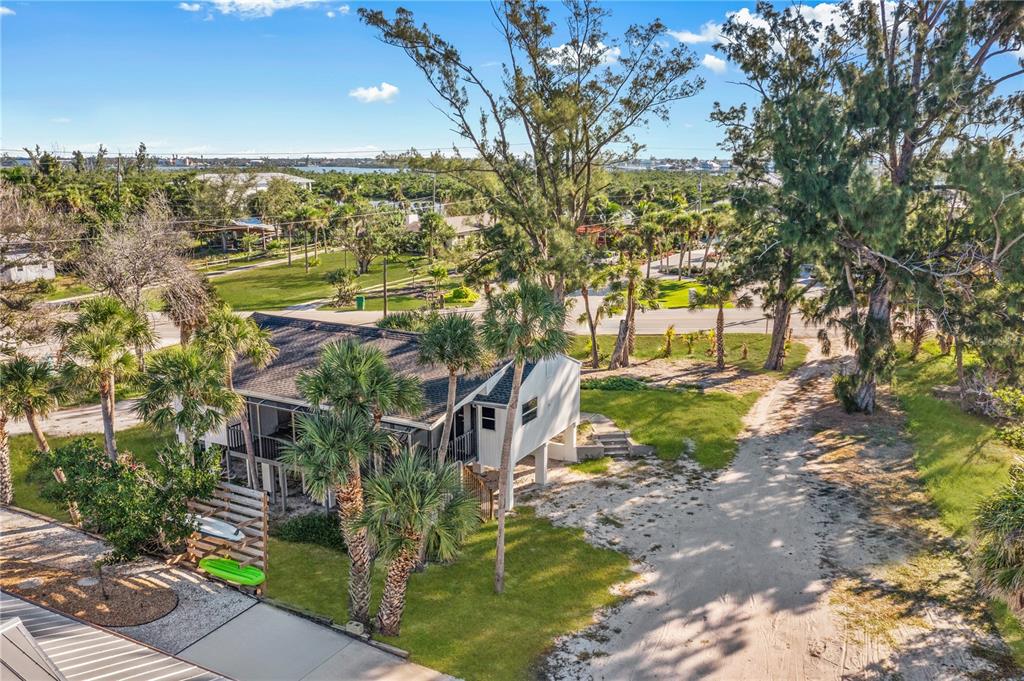 2476 North Beach Road Englewood, FL 34223 - Photo 51 of 58 Gallery Image 51