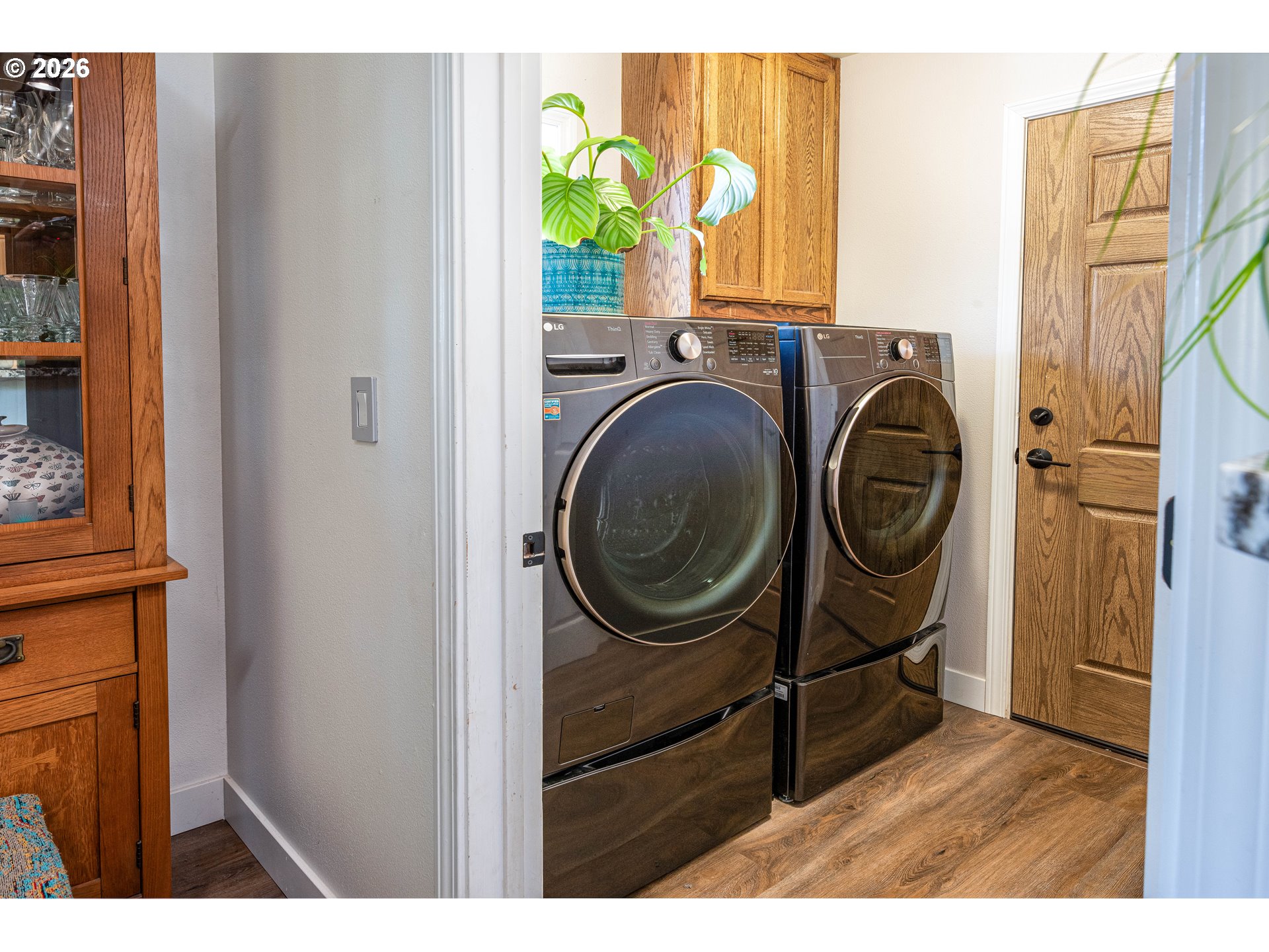 510 South 6th Street Springfield, OR 97477 - Photo 19 of 39 Laundry