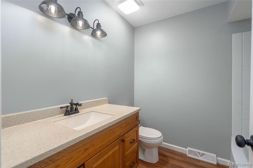 4566 East Clyde Road Howell, MI 48855 - Photo 39 of 54