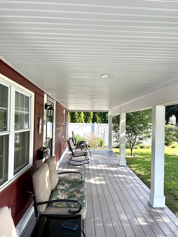 30 Brookhaven Road Worcester, MA 01606 - Photo 6 of 24 Gallery Image 6