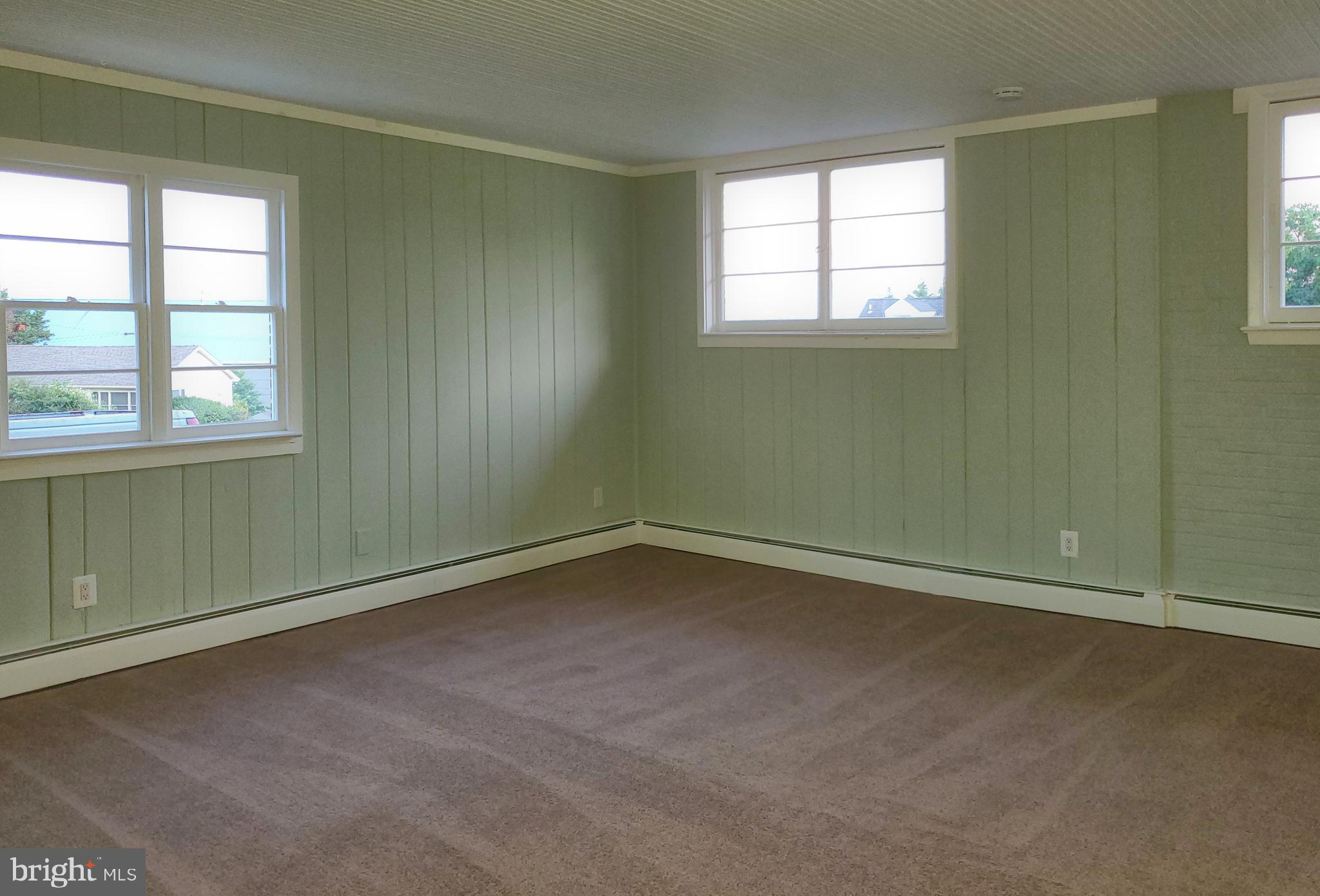 Very Large Family Room