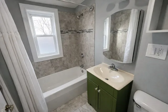 $3,500 | 40 Winthrop Street, Unit 3, Salem, MA 01970