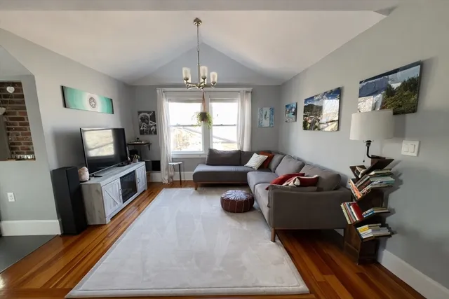 $3,500 | 40 Winthrop Street, Unit 3, Salem, MA 01970