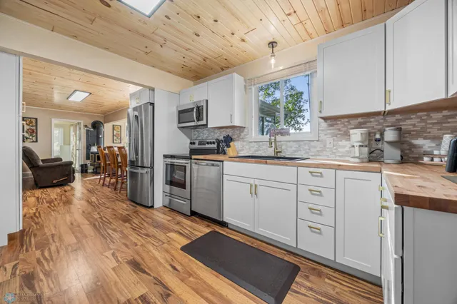 $614,000 | 15849 Maple Ridge Road, Audubon, MN 56511