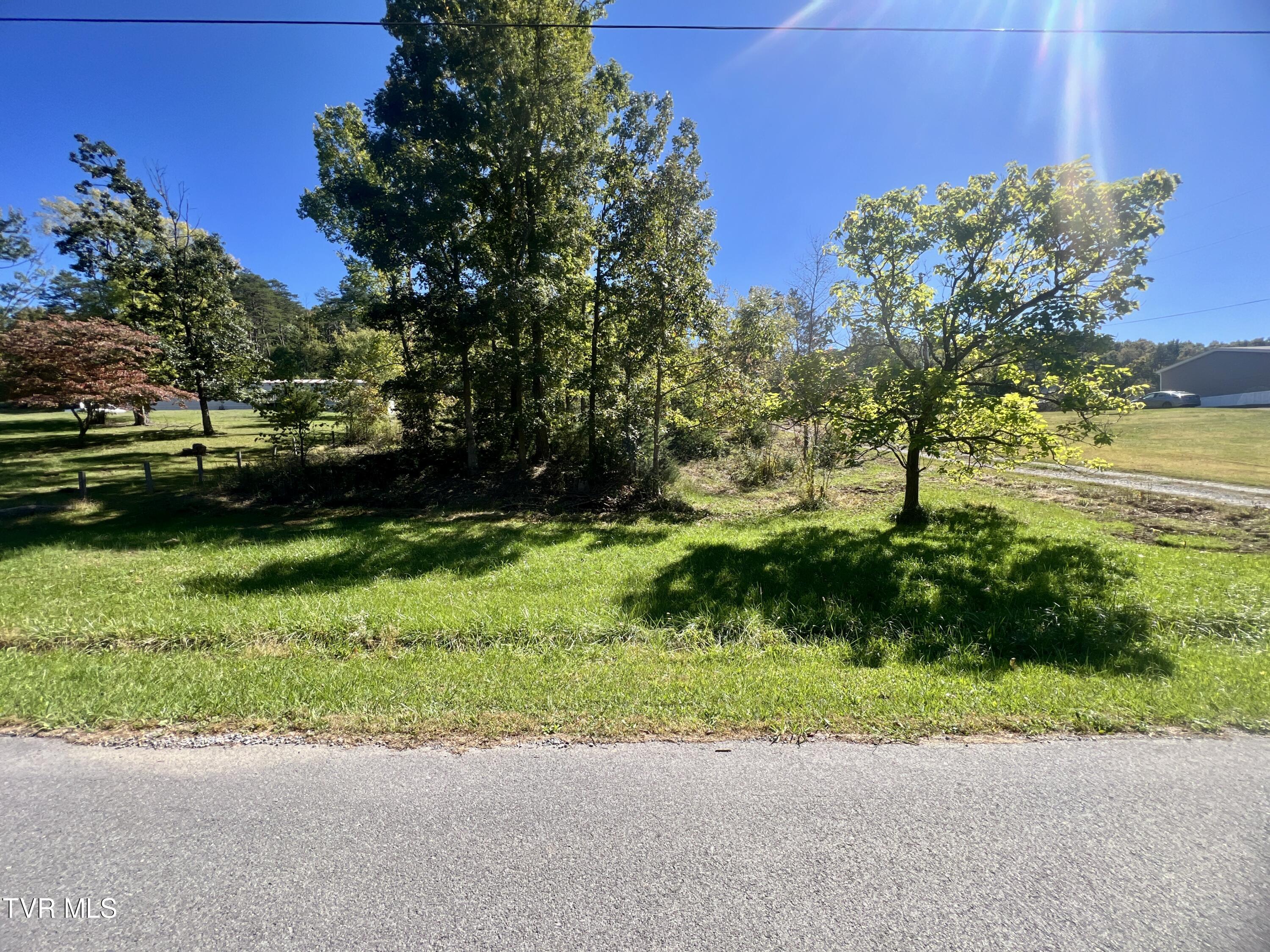 18.04-ac Shipley Road Greeneville, TN 37743 - Photo 3 of 32 _Pic3 (39)