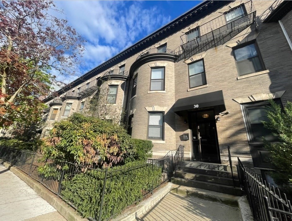 30 Peterborough Street, Unit 29 Boston, MA 02215 - Photo 1 of 1 a front view of a house with garden