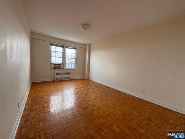 $510,000 | 5 Roosevelt Place, Unit 4A, Montclair, NJ 07042