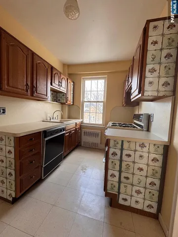 $510,000 | 5 Roosevelt Place, Unit 4A, Montclair, NJ 07042