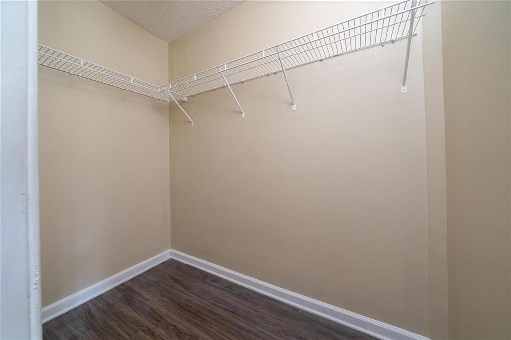 935 Hickory Bend Road Atlanta, GA 30349 - Photo 10 of 17