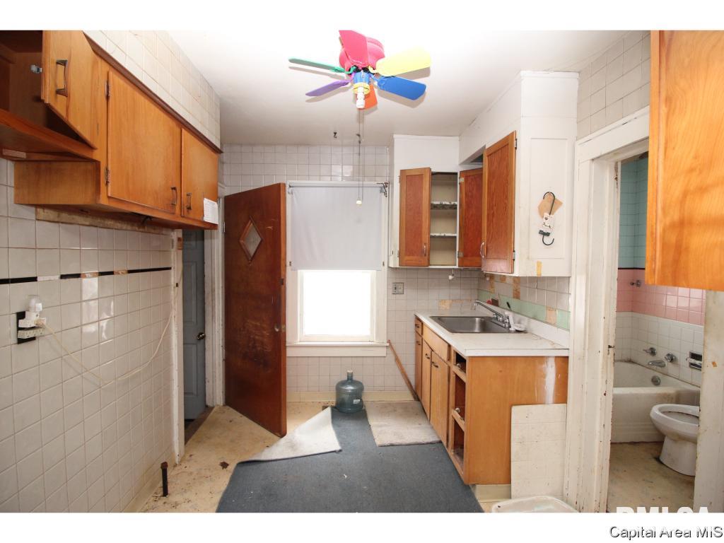 2625 South 9th Street Springfield, IL 62703 - Photo 6 of 7