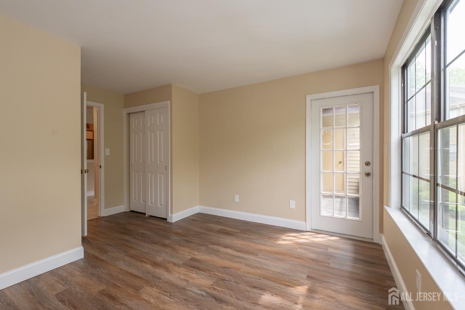 2708 Ridgefield Court Helmetta, NJ 08828 - Photo 18 of 27 Gallery Image 18