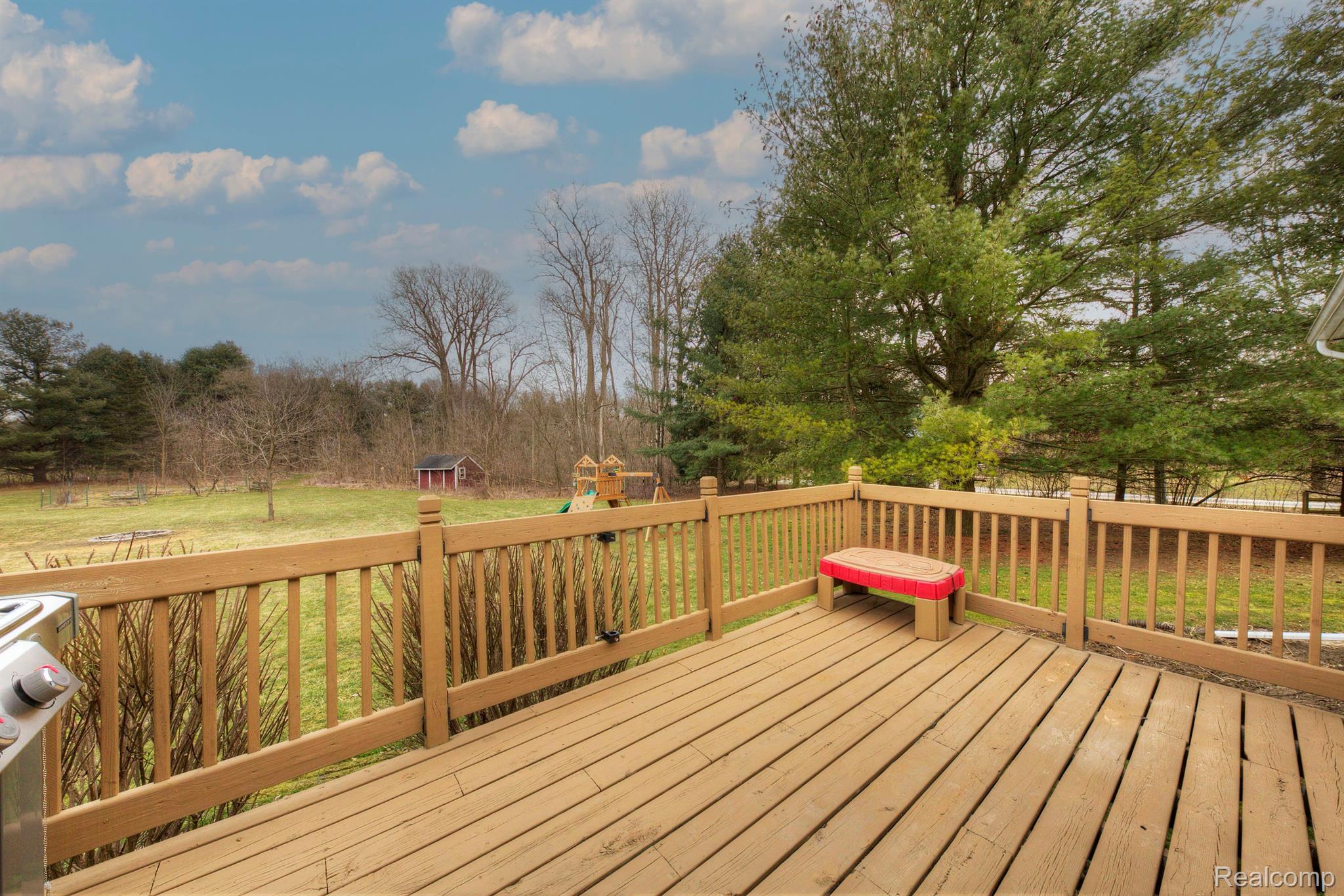 3830 West Pillar Road Whitmore Lake, MI 48189 - Photo 36 of 50 Rear Deck Area dn