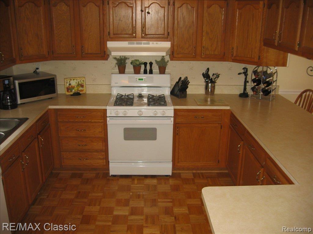 Lots of Cabinets