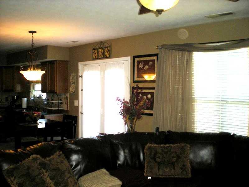 11028 Springtree Place Indianapolis, IN 46239 - Photo 9 of 20 Gallery Image 9