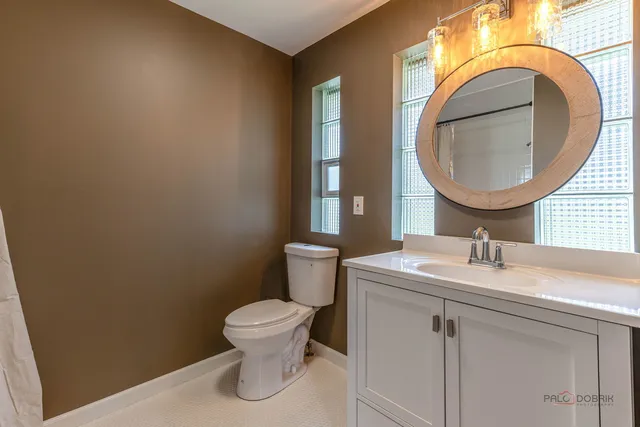 $338,000 | 25610 South Parkside Drive, Channahon, IL 60410