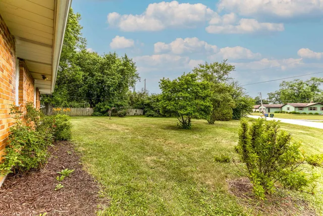 $338,000 | 25610 South Parkside Drive, Channahon, IL 60410