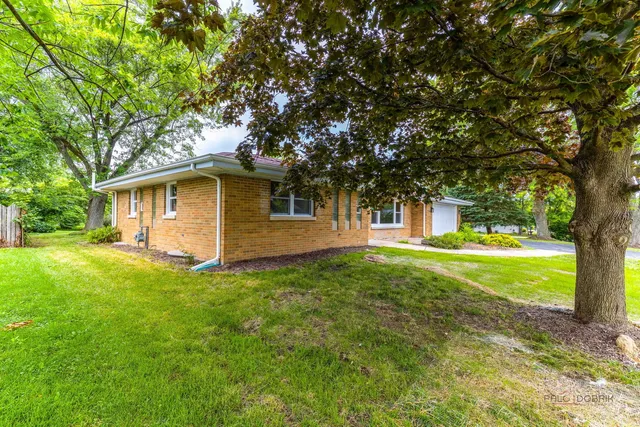 $338,000 | 25610 South Parkside Drive, Channahon, IL 60410