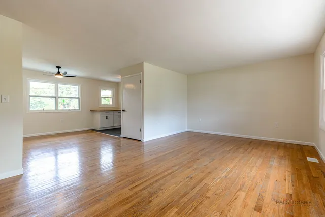 $338,000 | 25610 South Parkside Drive, Channahon, IL 60410