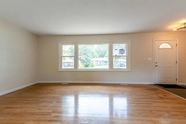 $338,000 | 25610 South Parkside Drive, Channahon, IL 60410