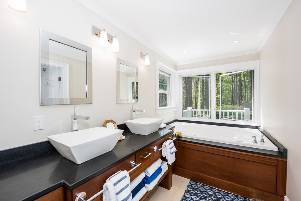 21 Woodholm Road Manchester, MA 01944 - Photo 23 of 30 Gallery Image 23