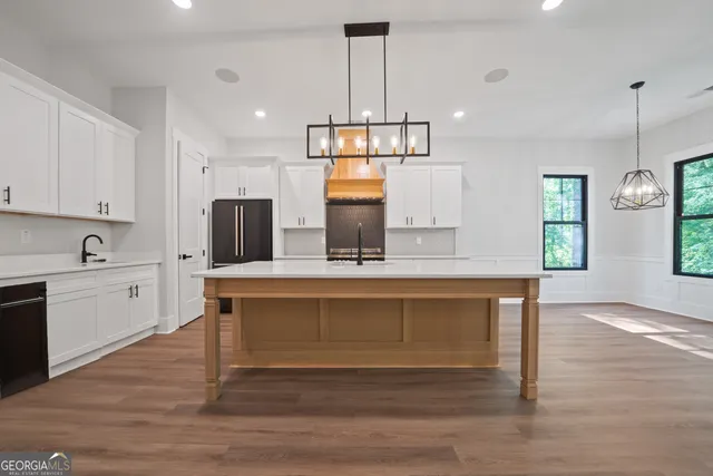 $1,095,000 | 104 Open Bay Drive, Eatonton, GA 31024