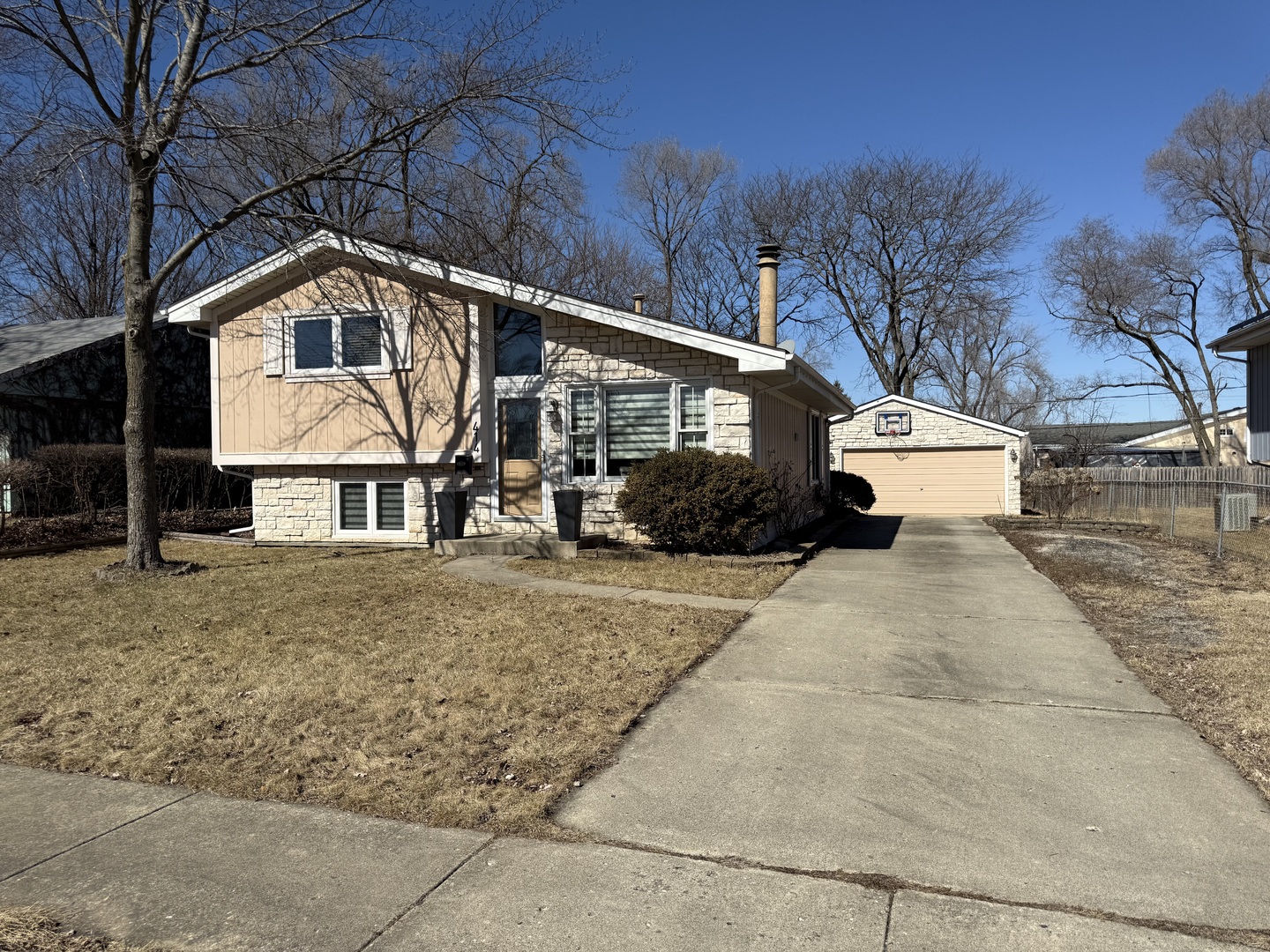 414 Audubon Road Streamwood, IL 60107 - Photo 1 of 6 a house view with a outdoor space