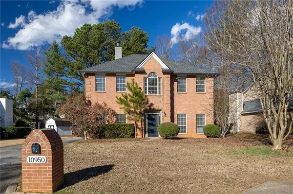$3,100 | 10950 Pinehigh Drive, Alpharetta, GA 30022