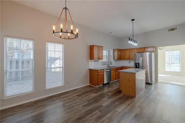 $3,100 | 10950 Pinehigh Drive, Alpharetta, GA 30022