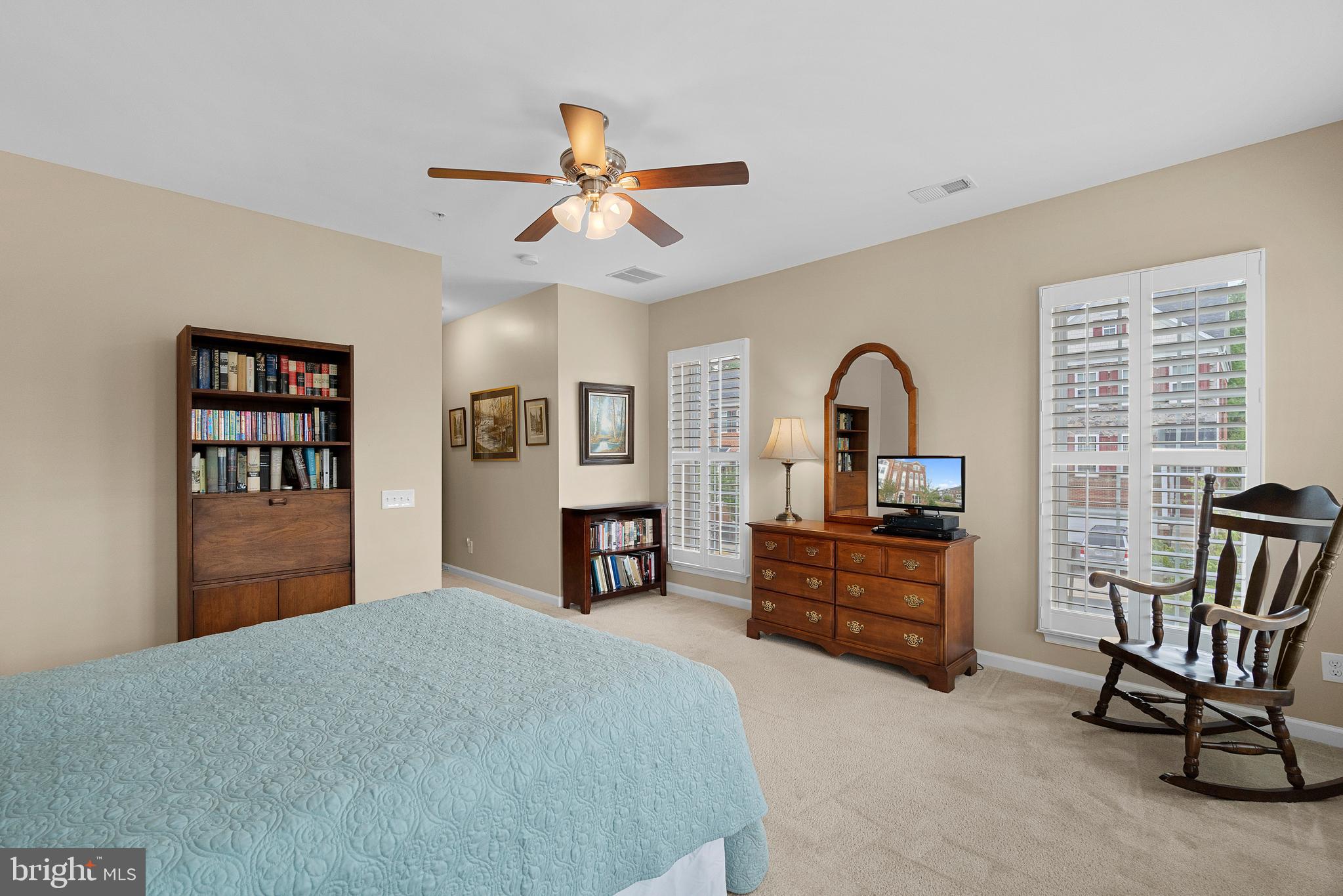 42849 Burrell Square Ashburn, VA 20147 - Photo 19 of 46