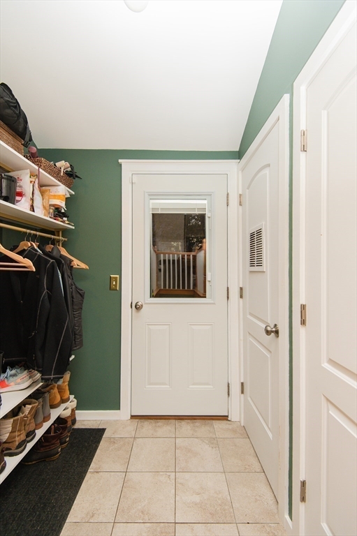 29 Valentine Street Fall River, MA 02720 - Photo 15 of 42