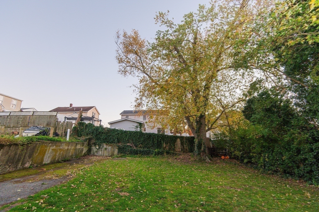 29 Valentine Street Fall River, MA 02720 - Photo 38 of 42