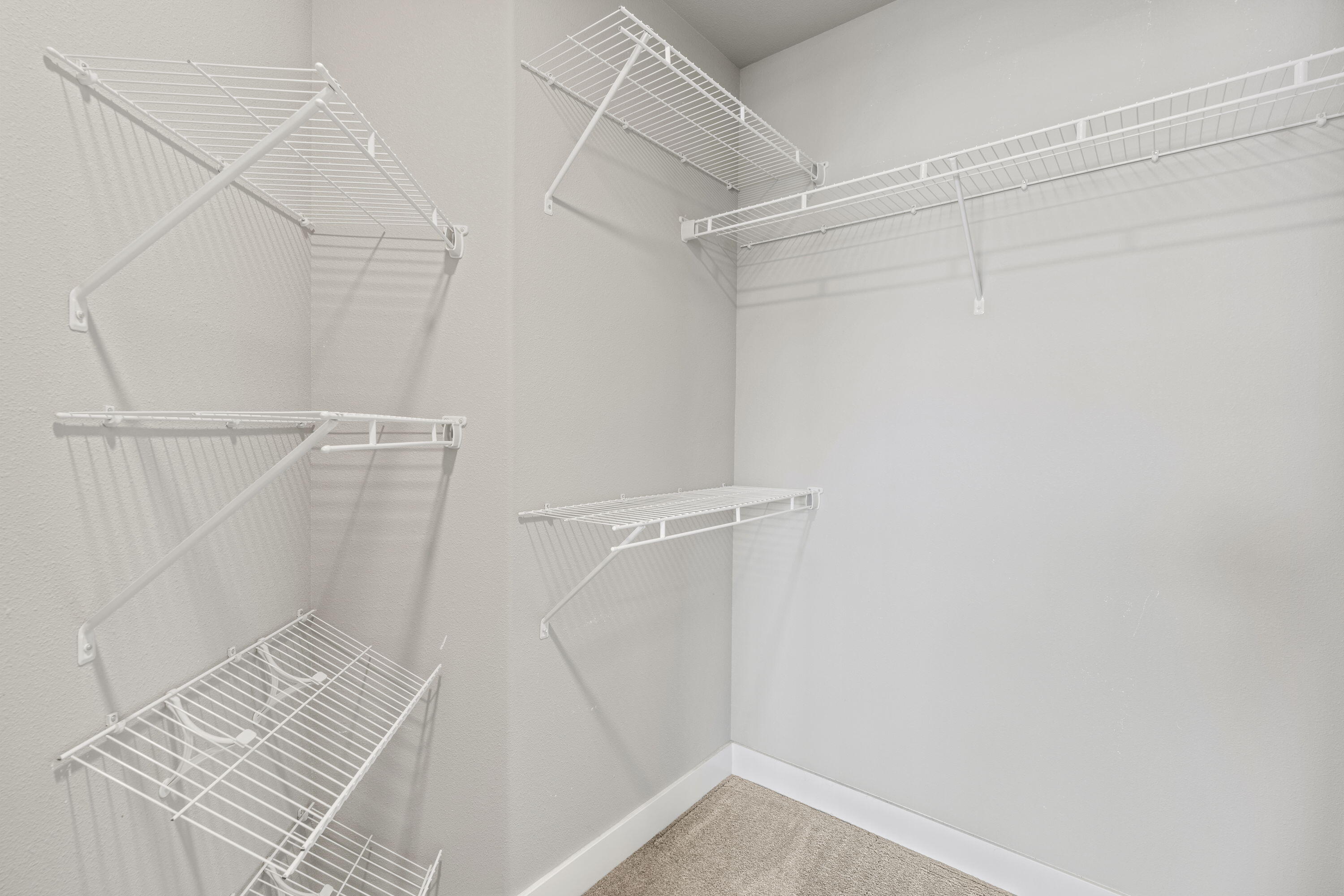 62713 Hawkview Road Bend, OR 97701 - Photo 18 of 33 Closet in primary bedroom