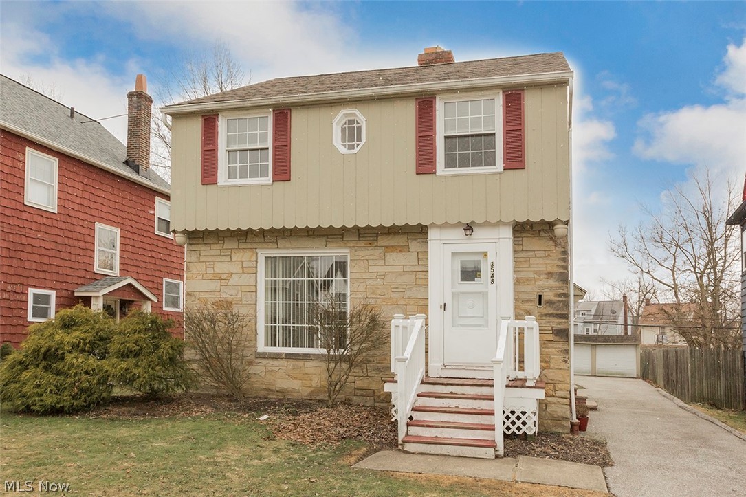3548 Nordway Road Cleveland Heights, OH 44118 - Photo 2 of 35