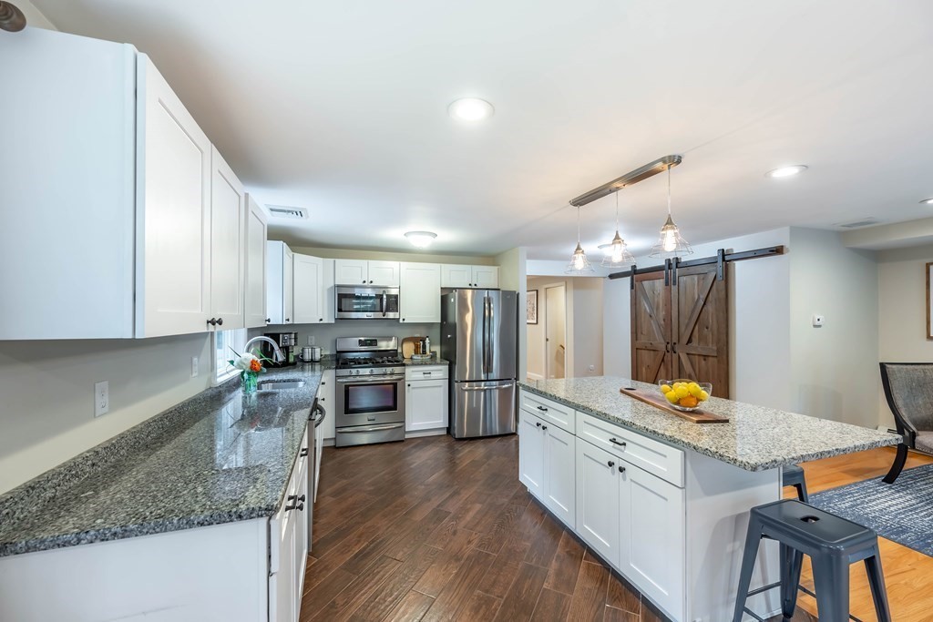 47 Gould Road Andover, MA 01810 - Photo 4 of 33